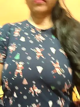 CUTE SOPHIA- online show from April 25, 2026, 3:09 am