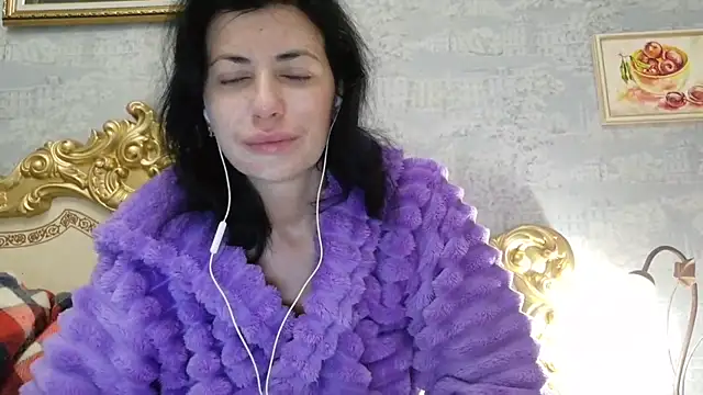 StunnigArt online show from April 10, 2026, 1:01 am