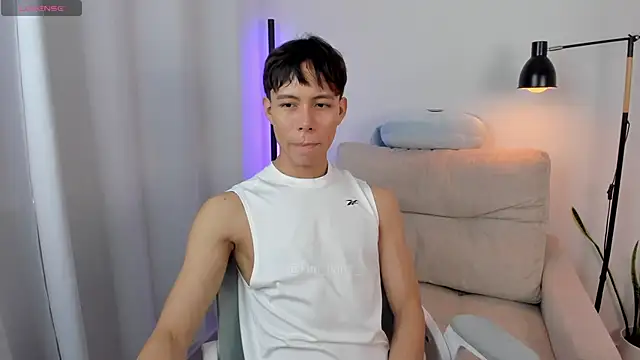 kim lian21 online show from November 13, 2025, 11:58 am