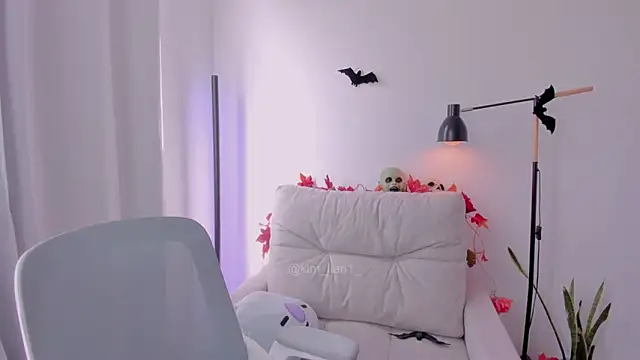 kim lian21 online show from October 25, 2025, 2:17 pm