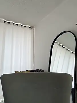 santiago 01 online show from April 4, 2026, 9:54 pm