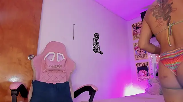 emily lady20 online show from November 23, 2025, 9:19 am