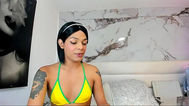 Snapshot of emily_lady20 chatting on June 25, 2026, 5:12 am emily lady20 online show from June 25, 2026, 5:12 am