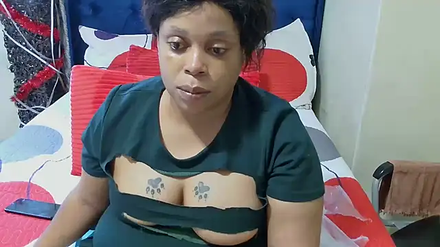 Snapshot of THESHORTQUEEN chatting on January 8, 2026, 10:10 am THESHORTQUEEN online show from January 8, 2026, 10:10 am