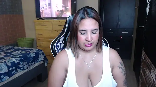 Snapshot of KathyHardcore69 chatting on February 27, 2026, 2:06 pm KathyHardcore69 online show from February 27, 2026, 2:06 pm