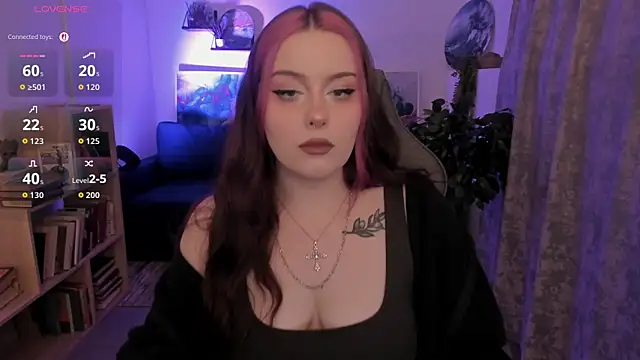 Snapshot of CoralineKeyns chatting on July 30, 2026, 5:28 am CoralineKeyns online show from July 30, 2026, 5:28 am
