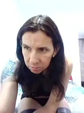 Cameron puppy online show from November 8, 2025, 1:42 am