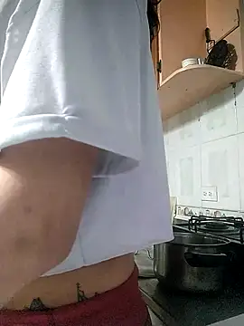 Cameron puppy online show from January 6, 2026, 8:02 pm