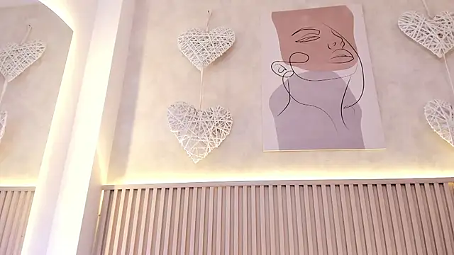 daiana curly online show from March 22, 2026, 8:21 pm