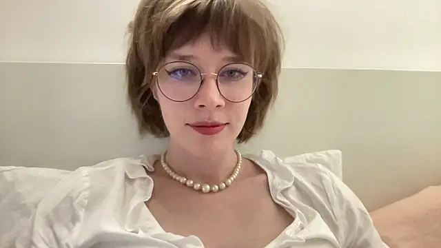 ms christiana online show from June 22, 2026, 8:28 pm