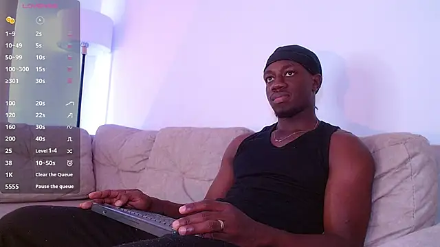 Snapshot of mike_wallace chatting on February 14, 2026, 9:04 pm mike wallace online show from February 14, 2026, 9:04 pm