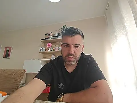 Snapshot of Vicio74@xh chatting on June 3, 2026, 10:27 am Vicio74xh online show from June 3, 2026, 10:27 am