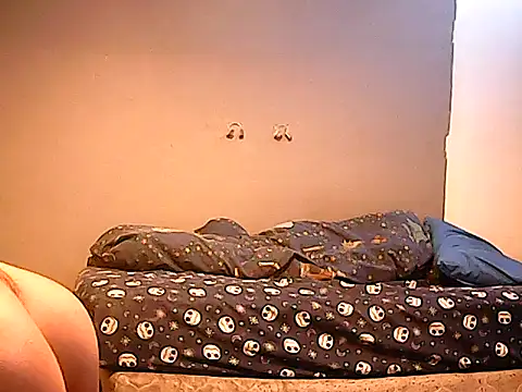 Snapshot of twinkerbell344 chatting on December 21, 2025, 9:37 pm twinkerbell344 online show from December 21, 2025, 9:37 pm