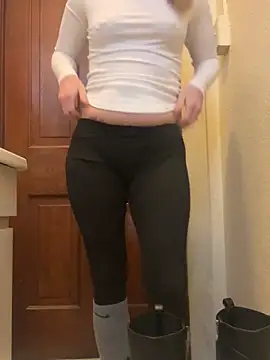 Snapshot of yanks28@xh chatting on January 31, 2025, 5:53 pm yanks28xh online show from January 31, 2025, 5:53 pm