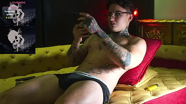 dantecoppolaa  online show from March 30, 2026, 12:01 am