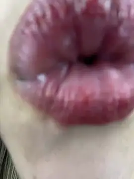 IamCloe online show from February 9, 2025, 1:55 am