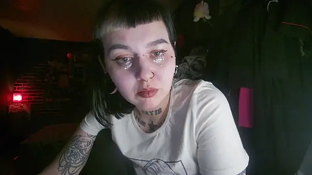 MoorderxDoll online show from January 7, 2025, 11:14 pm