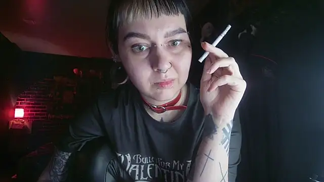 MoorderxDoll online show from February 13, 2025, 10:54 pm