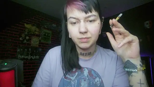 Snapshot of MoorderxDoll chatting on March 6, 2026, 10:16 pm MoorderxDoll online show from March 6, 2026, 10:16 pm