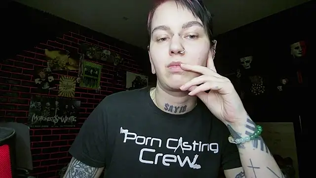 Snapshot of MoorderxDoll chatting on March 20, 2026, 10:11 pm MoorderxDoll online show from March 20, 2026, 10:11 pm