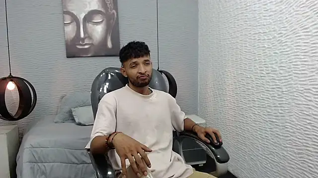 Snapshot of apolo_98 chatting on December 26, 2024, 1:21 pm apolo 98 online show from December 26, 2024, 1:21 pm