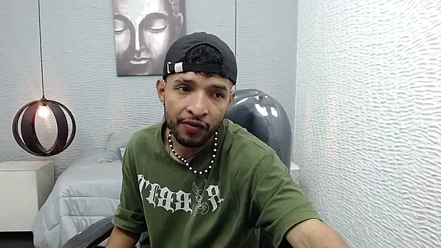 Snapshot of apolo_98 chatting on December 28, 2024, 12:35 pm apolo 98 online show from December 28, 2024, 12:35 pm