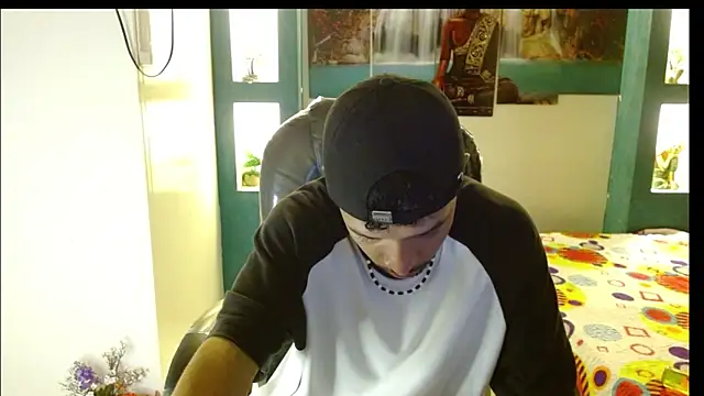 Snapshot of apolo_98 chatting on December 13, 2024, 12:39 pm apolo 98 online show from December 13, 2024, 12:39 pm