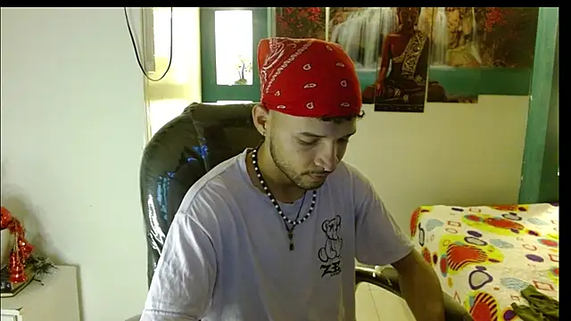 Snapshot of apolo_98 chatting on December 10, 2024, 12:49 pm apolo 98 online show from December 10, 2024, 12:49 pm
