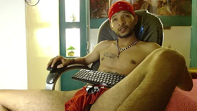 Snapshot of apolo_98 chatting on December 1, 2024, 7:08 pm apolo 98 online show from December 1, 2024, 7:08 pm
