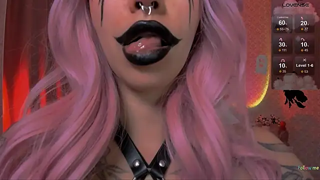 Snapshot of LeylaNoiry chatting on October 25, 2025, 1:45 pm LeylaNoiry online show from October 25, 2025, 1:45 pm