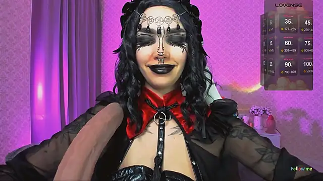 Snapshot of LeylaNoiry chatting on October 18, 2025, 1:24 pm LeylaNoiry online show from October 18, 2025, 1:24 pm