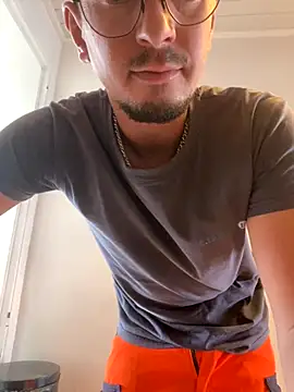 Snapshot of Sunsyyyy chatting on October 20, 2025, 11:11 am Sunsyyyy online show from October 20, 2025, 11:11 am