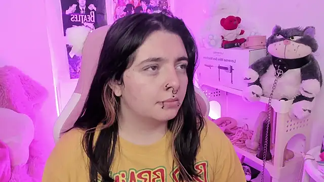 Sachi Meow online show from December 14, 2025, 11:49 am