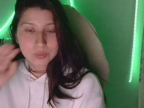 Snapshot of has_Zky chatting on February 7, 2026, 5:04 am has Zky online show from February 7, 2026, 5:04 am