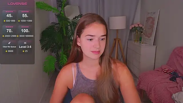Snapshot of LovelyJessie chatting on July 3, 2026, 1:39 pm LovelyJessie online show from July 3, 2026, 1:39 pm