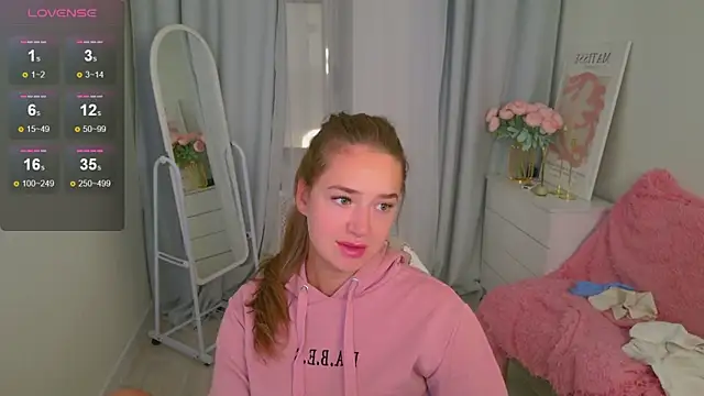 LovelyJessie online show from October 8, 2025, 9:00 am