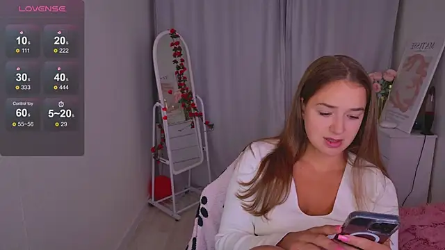 LovelyJessie online show from February 27, 2026, 2:06 pm