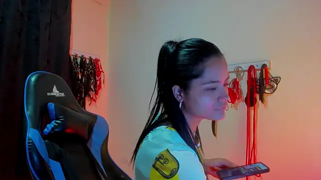 Snapshot of scarlet-kennedy98 chatting on October 25, 2025, 3:38 am scarlet-kennedy98 online show from October 25, 2025, 3:38 am