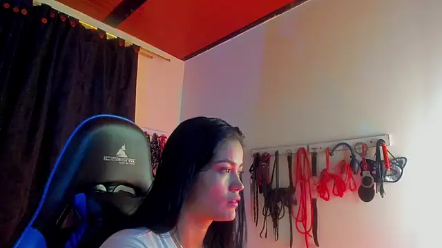 Snapshot of scarlet-kennedy98 chatting on October 14, 2025, 12:11 am scarlet-kennedy98 online show from October 14, 2025, 12:11 am