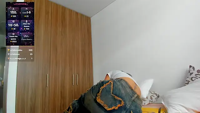 scarlet-kennedy98 online show from April 2, 2026, 8:59 pm