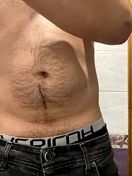 vanho29 online show from December 3, 2025, 2:23 am