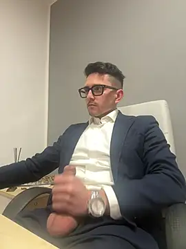 masterboss  online show from March 12, 2026, 1:15 pm