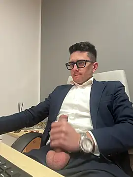 masterboss  online show from March 18, 2026, 1:02 pm