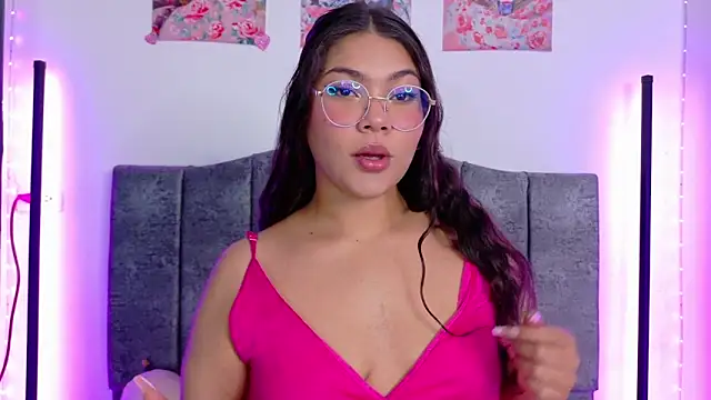 Dullce Maria online show from March 22, 2025, 3:52 am