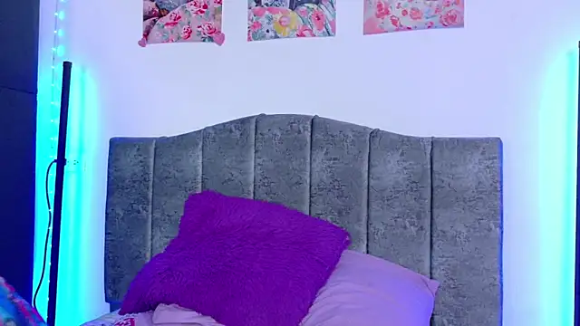 Dullce Maria online show from March 21, 2025, 5:11 am