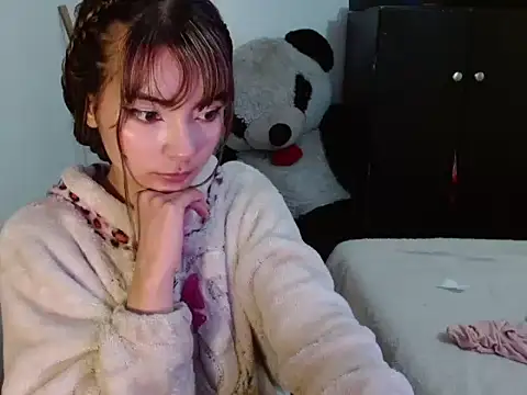  annie rosse online show from February 17, 2026, 10:29 pm