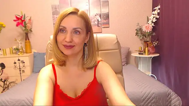 Snapshot of CatcherineAttraction chatting on December 28, 2024, 12:24 pm CatcherineAttraction online show from December 28, 2024, 12:24 pm