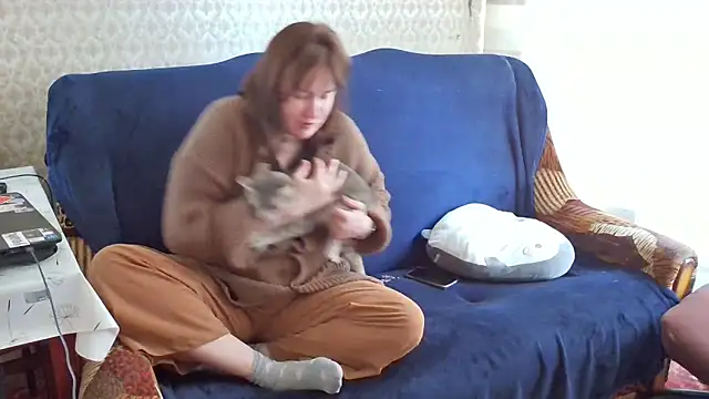 franceska blue online show from April 9, 2026, 9:48 am