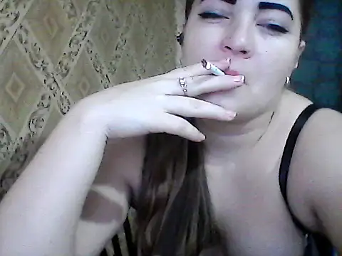 Elizabeth Meow online show from November 17, 2025, 5:55 am