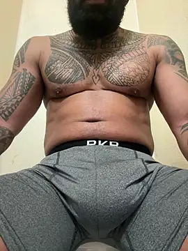 cococobanna online show from March 18, 2025, 1:01 pm